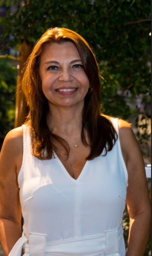 CÁTIA CASTILHO SIMON